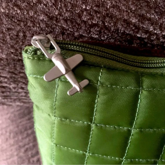 NWOT Travel pillow with blanket & eye mask - Picture 3 of 3